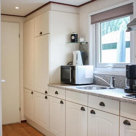 Awesome In With 2 Bedrooms And Wifi Casa de Férias